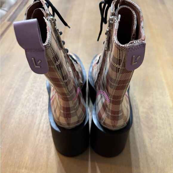 Women’s Larroude Olivia Patent Leather Platform Boot Size 8 Carmel Plaid - Picture 10 of 16